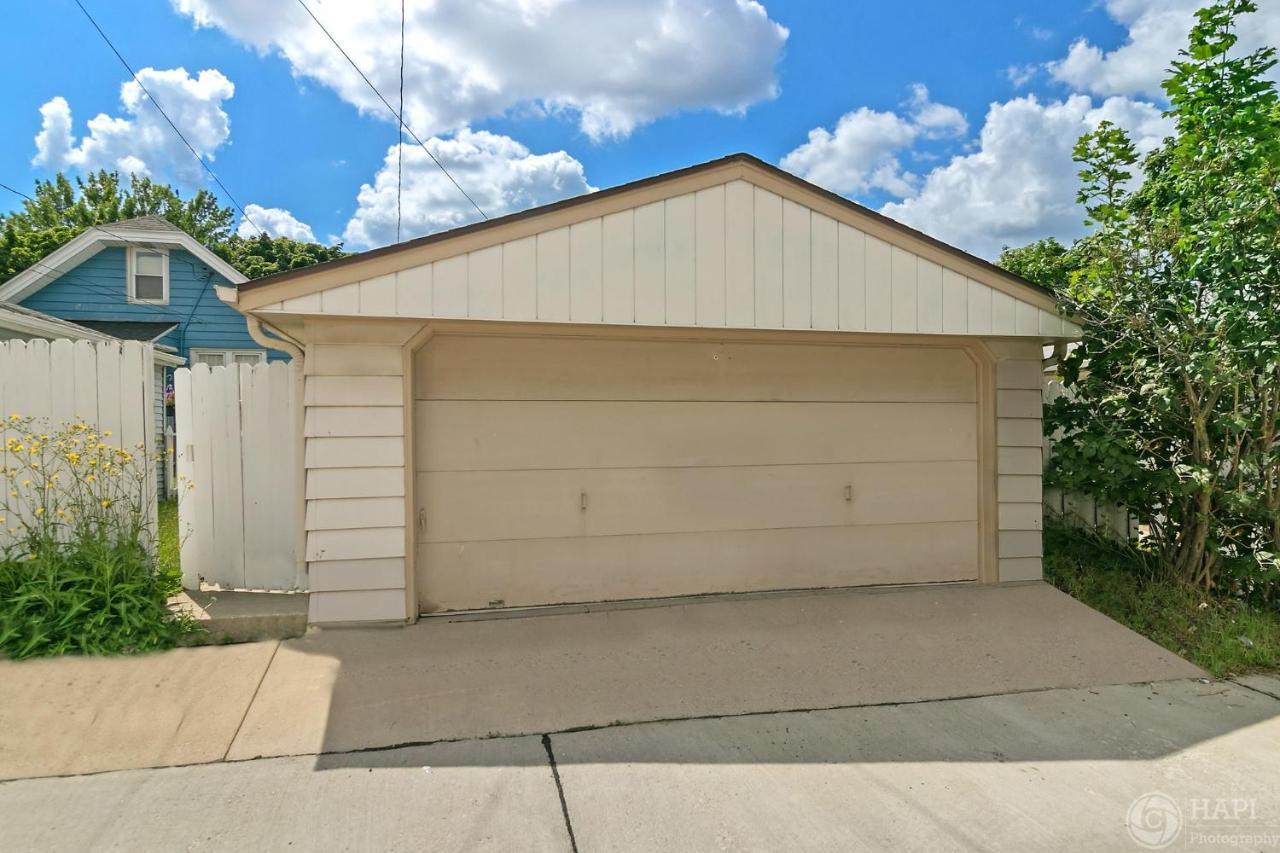 Milwaukee Bungalow Villa Exterior photo